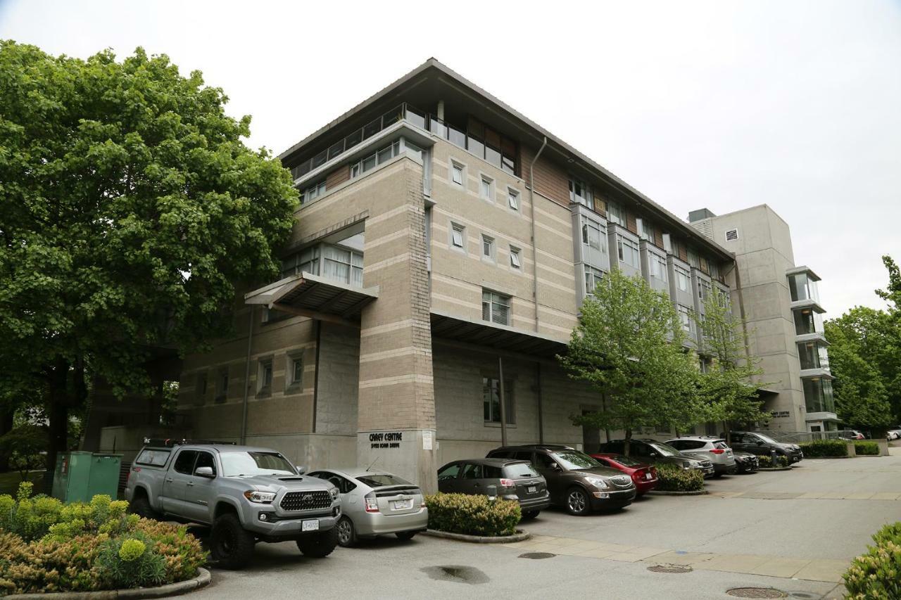 Апартаменти Carey Centre On Ubc Campus Ванкувер Екстер'єр фото